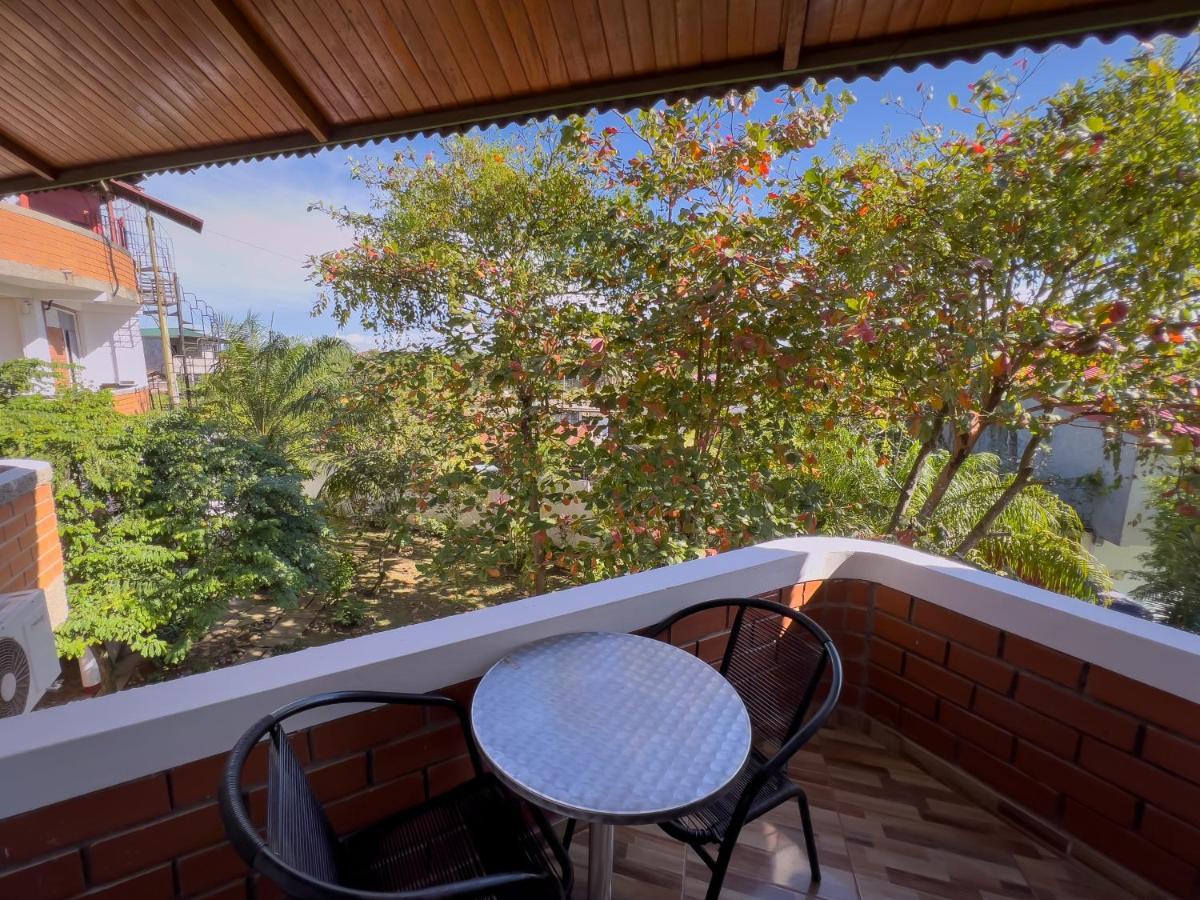 Los Gavilanes Hotel Пукалпа Екстериор снимка