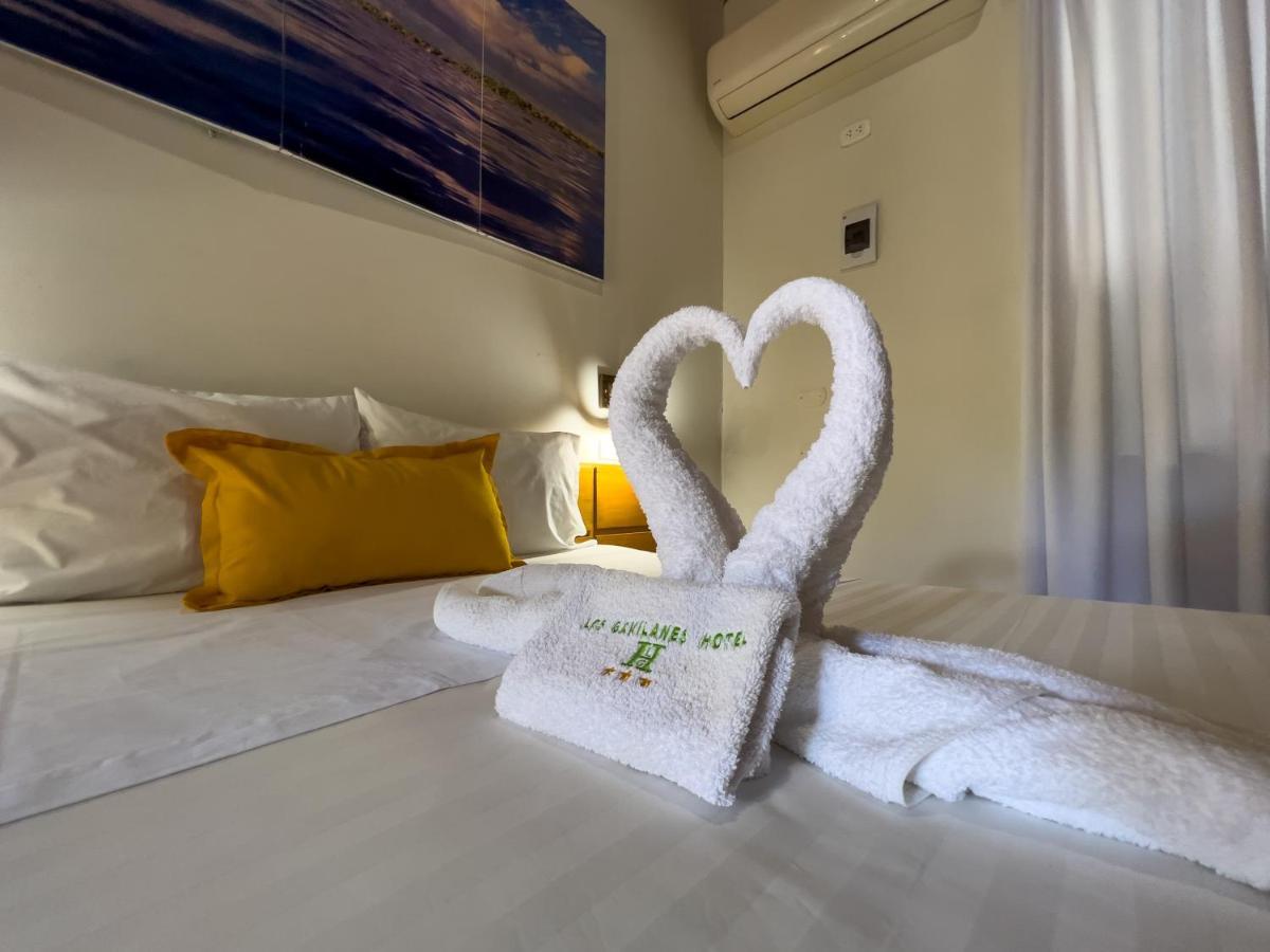Los Gavilanes Hotel Пукалпа Екстериор снимка